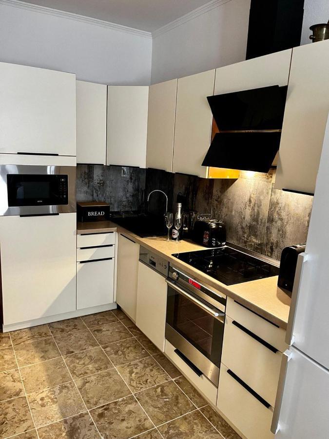 Varga Apartman Sopron Esterno foto